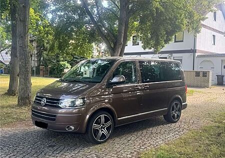 VW T5 Multivan Volkswagen Camper