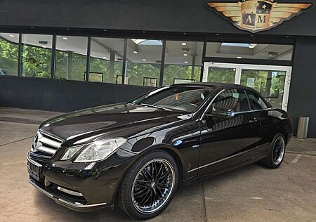 Mercedes-Benz E 200 Cabrio CGI AUTOMATIK LEDER/KAMERA/NAVI/H&K
