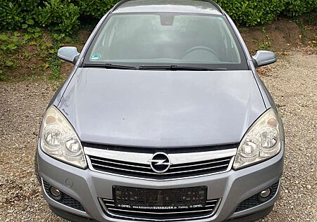 Opel Astra 1.6 Caravan Catch me now