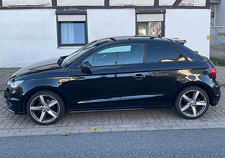 Audi A1 1.2 TFSI S line Sportpaket