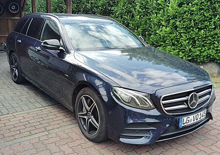 Mercedes-Benz E 300 de T 9G-TRONIC AMG Line