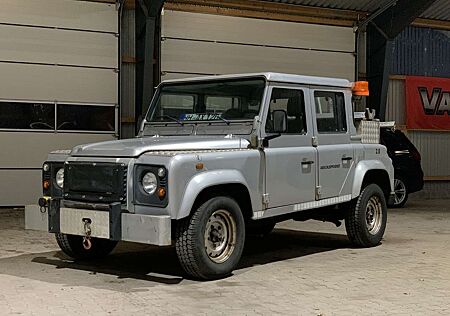 Land Rover Defender Abschleppwagen Hubbrillenfahrzeug