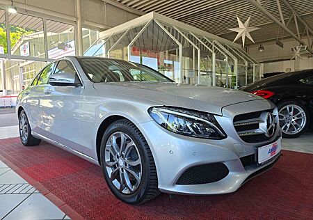 Mercedes-Benz C 200 Lim. CGI+AHK+NAVI+LED+TEILLEDER