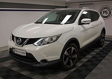 Nissan Qashqai 1.6 PANO AHK TEMP SHZ BT NAVI KLIMA 360°