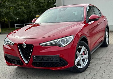 Alfa Romeo Stelvio Super / LED/ACC/Memory/CAM/EHK/XENON