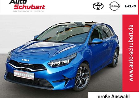 Kia Cee'd Ceed / Platinum Edition 1.5T DCT7 El. Panodach Navi Leder