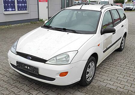 Ford Focus 1.8 Turnier DI 8-RÄDER USB TELEFON SERVO ABS ZV