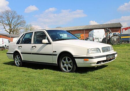 Volvo 460 -