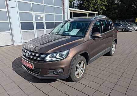 VW Tiguan Volkswagen Sport & Style**AHK+ALLRAD+SCHECKHEFT**