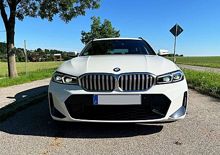 BMW 320iA 320 Touring M SPORT Vollausst. AHK HUD Garantie