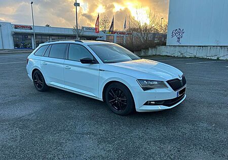 Skoda Superb Combi 2.0 TDI DSG SportLine Stndhz. 8fach bereift