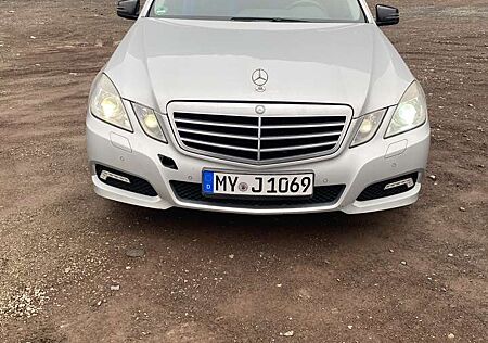 Mercedes-Benz E 220 T CDI DPF BlueEFFICIENCY Automatik
