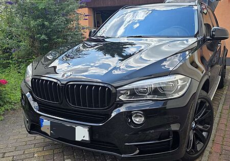 BMW X5 xDrive30d LED STHZG HUD AHK M Sport 275/315