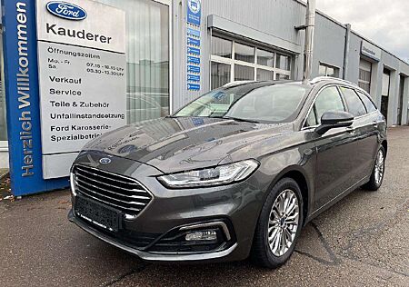 Ford Mondeo Hybrid Titanium