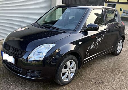 Suzuki Swift Snow 4x4 allrad AHK Klimaautomatic