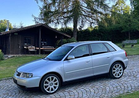 Audi A3 1.9TDI 131PS Quattro,6Gang,1Hand,103tkm!!!