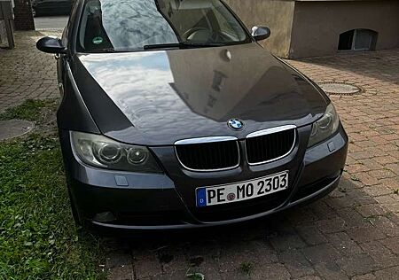 BMW 320d 320 DPF Touring Aut.