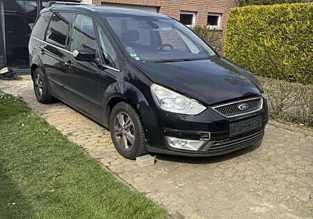 Ford Galaxy 2.0 TDCI GHIA AUTOMATIK ACC PANO TÜV 7 SITZE