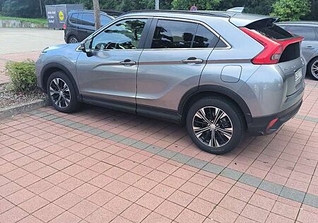 Mitsubishi Eclipse Cross 1.5 T-MIVEC CVT 2WD Spirit