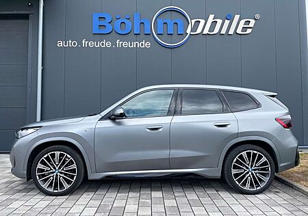 BMW iX1 xDrive30/M-Sport/Pano/ACC/HK/Memory/HUD/20"