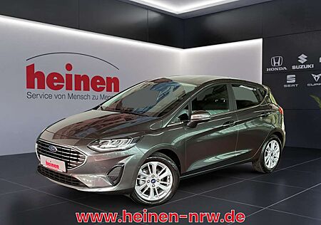 Ford Fiesta 1.1 Titanium LED DAB TEMPOMAT KAMERA