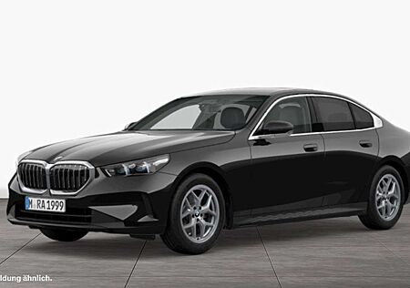 BMW 520 d LivePro/CarPlay/Head-Up/Standheizung/Driving/Par