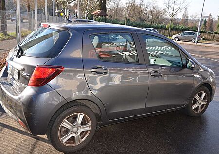 Toyota Yaris Comfort Hybrid