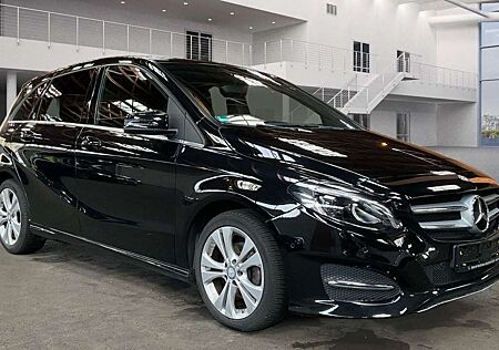 Mercedes-Benz B 180 DCT LED NAVI PARK-ASSIST SHZ PDC ALU TEMPO