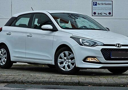 Hyundai i20 EFH Klima USB 5Türig 1Hd