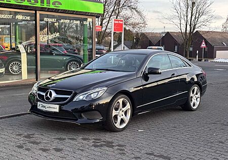 Mercedes-Benz E 200 Coupe Automatik **ILS*NAVI*ABSTAND*SHZ**