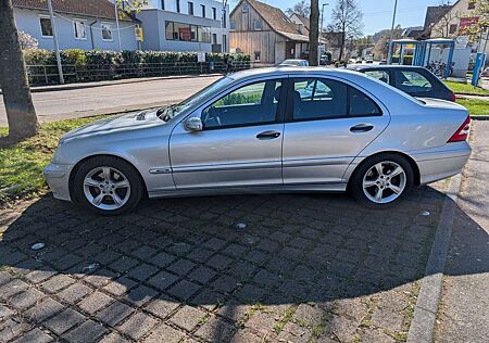 Mercedes-Benz C 230 T 7G-TRONIC Classic Sport Edition +