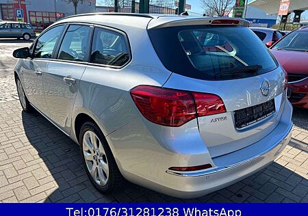 Opel Astra J 1.4 Sports Tourer Active !! 83TKM !!