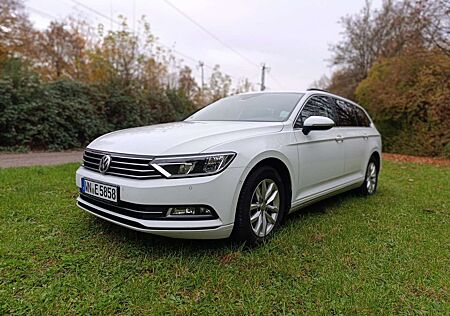 VW Passat Variant Volkswagen 2.0 TDI DSG Scheckheftgepflegt