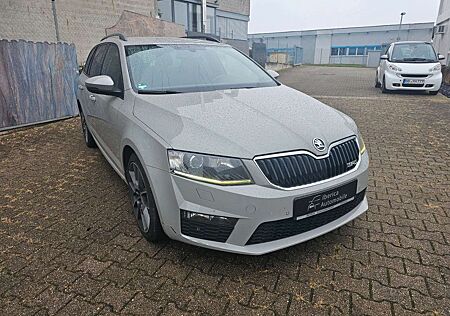 Skoda Octavia Combi RS*NAVI*XENON*STANDHEIZUNG