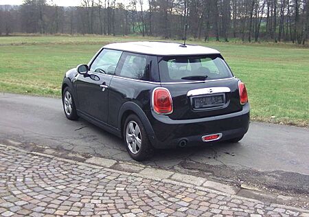 Mini Cooper 6-Gang, großes Panoramadach,Navi,Scheckh.