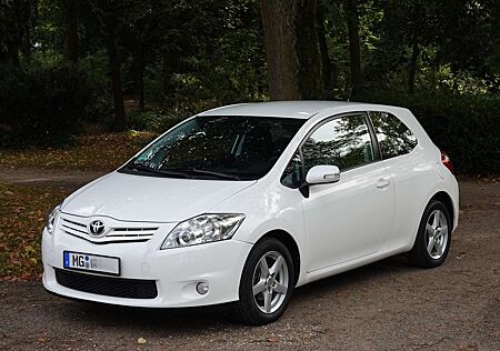 Toyota Auris +1.33+VVT-i