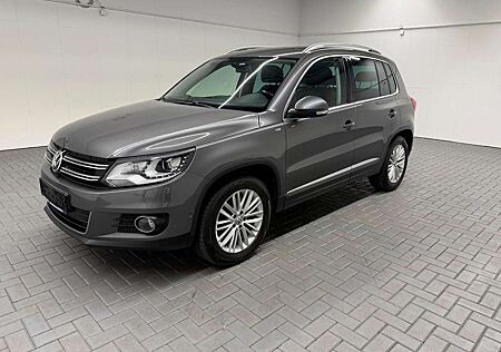 VW Tiguan Volkswagen Cup Bi-Xenon/Navi/SHZ/AHK/ Parkass./17-LM