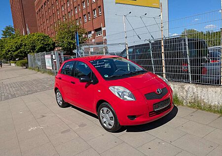 Toyota Yaris Cool
