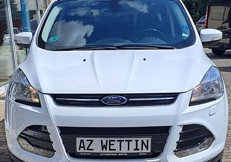 Ford Kuga 1.6 EcoBoost 2x4 Titanium