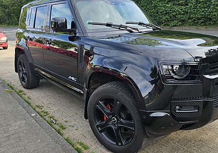 Land Rover Defender 110 D250 Hard Top X-Dynamic SE