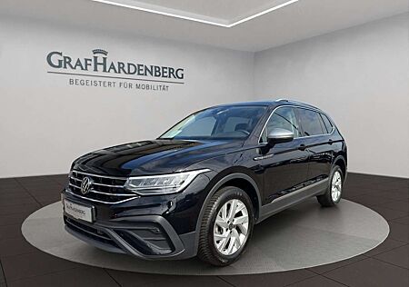 VW Tiguan Allspace Volkswagen Life 1.5 TSI DSG 7Sitze AHK Navi