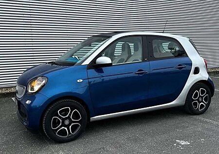 Smart ForFour Proxy Edition mit eklektischem Faltdach