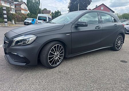 Mercedes-Benz A 200 AMG LINE SCHWARZMATT FOLIERT PDC TEILLEDER
