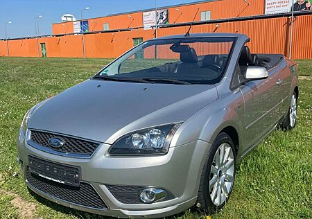 Ford Focus Cabrio Titanium/AUTOMATIK/LEDER/Sport