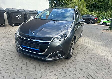 Peugeot 208 Active / Tüv Neu / Klima / SHZ / Euro 6