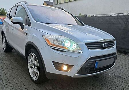 Ford Kuga 2.0 TDCi 2x4 Titanium