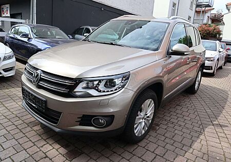 VW Tiguan Volkswagen Life BMT 4Motion Navi Bi-Xenon AHK 2.Hand