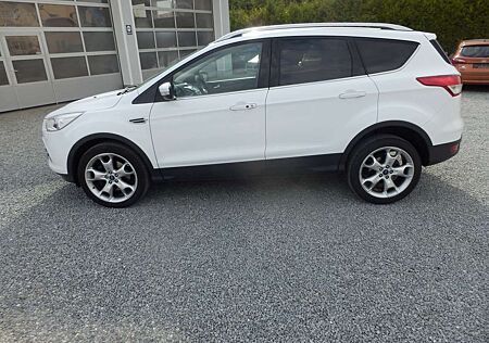 Ford Kuga Titanium 4x4 Automatik