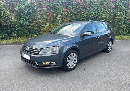VW Passat Variant Volkswagen Trendline BlueMotion
