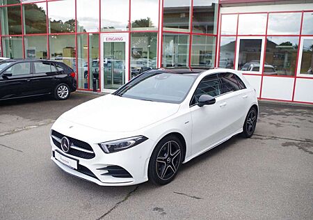Mercedes-Benz A 200 Edition 2021,AMG,Night,Panorama,Multibeam